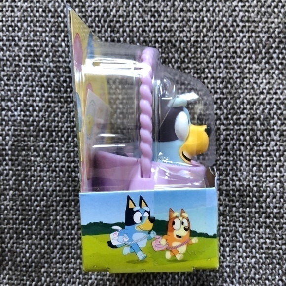 Moose Toys Bluey Easter Bunny Basket Packs Lavender - Picture 8 of 12